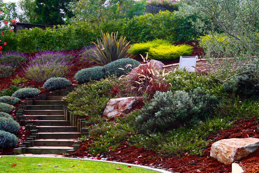 Landscaping-Ideas-For-Sloping-Hills